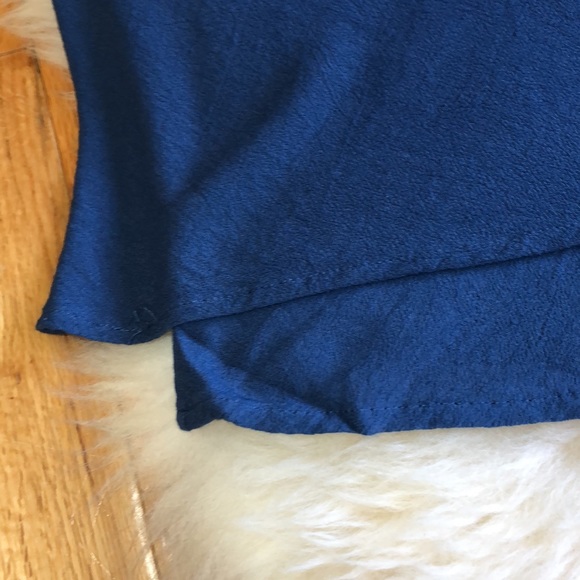 LULU’S blue ruffle copped tank. Size M - Picture 4 of 11